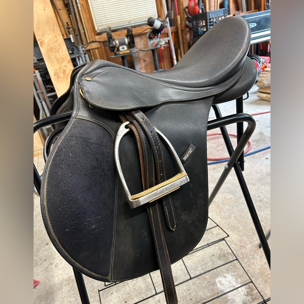 17 inch AP Wintec saddle